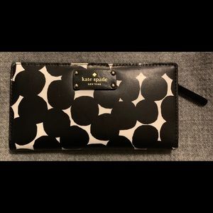 Kate Spade Wallet: Grove Street Splodge Dot Stacy